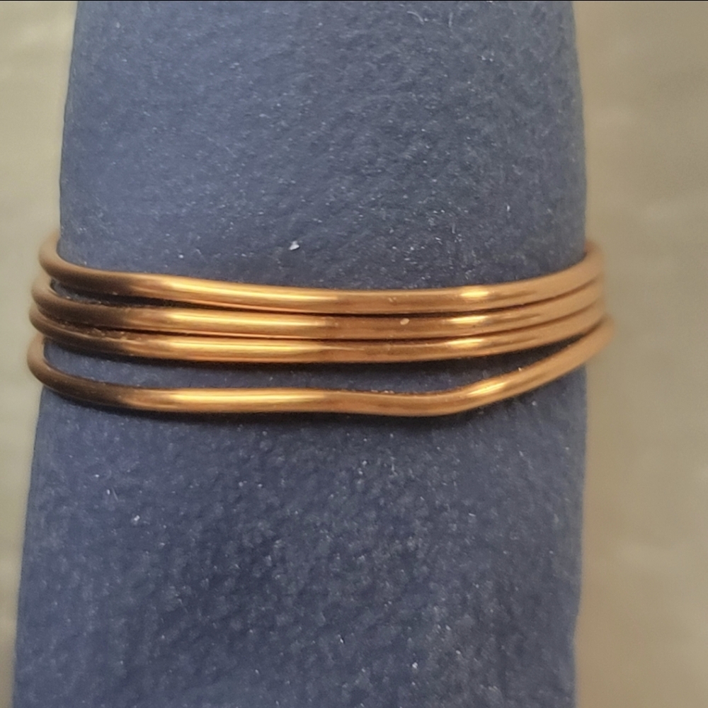 Hand Crafted Copper Wire Wrapped Infinity Bow Ring - Picture 5 of 8